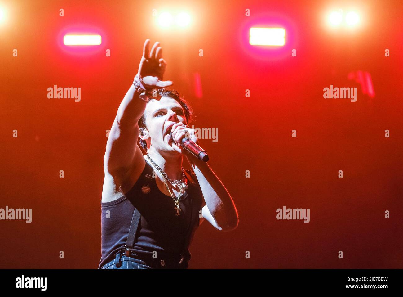 REGNO UNITO. 25th giugno 2022. REGNO UNITO. Sabato 25 giugno 2022. Yungblud si esibisce nella fase John Peel durante il Glastonbury Festival Worthy Farm . Foto di Credit: Julie Edwards/Alamy Live News Foto Stock