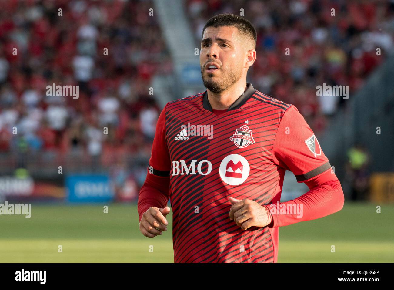 Toronto, Canada. 25th giugno 2022. Alejandro Pozuelo (9) durante la partita MLS tra Toronto FC e Atlanta United FC al BMO Field. La partita si è conclusa nel 2-1 per il Toronto FC. (Foto di Angel Marchini/SOPA Images/Sipa USA) Credit: Sipa USA/Alamy Live News Foto Stock