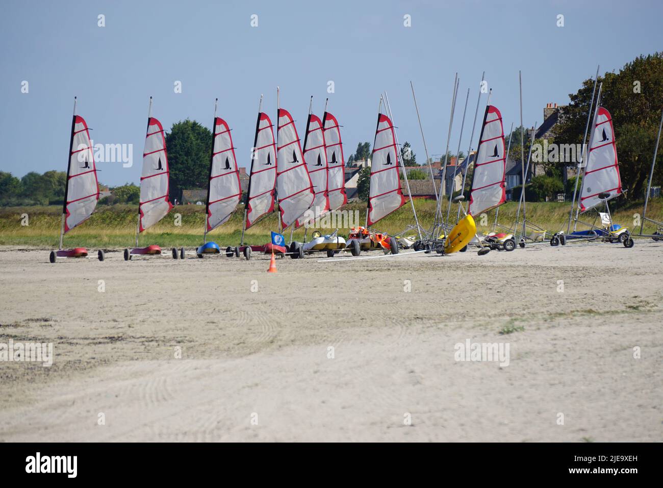 navigazione a terra o vela di sabbia in bretagna francia Foto Stock