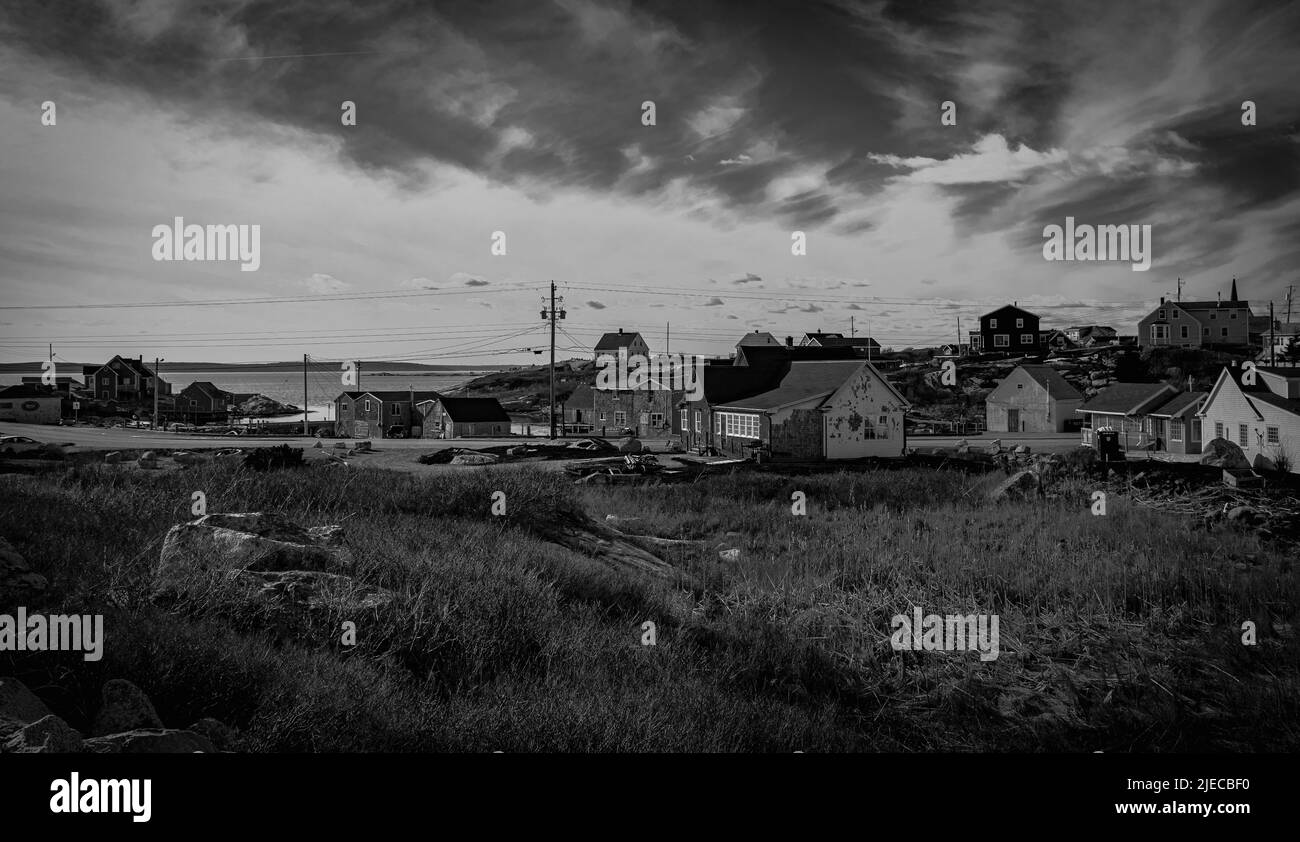 Il piccolo villaggio di pescatori di Peggy's Cove, Nova Scotia, Canada, si stabilì all'inizio del 1800s Foto Stock