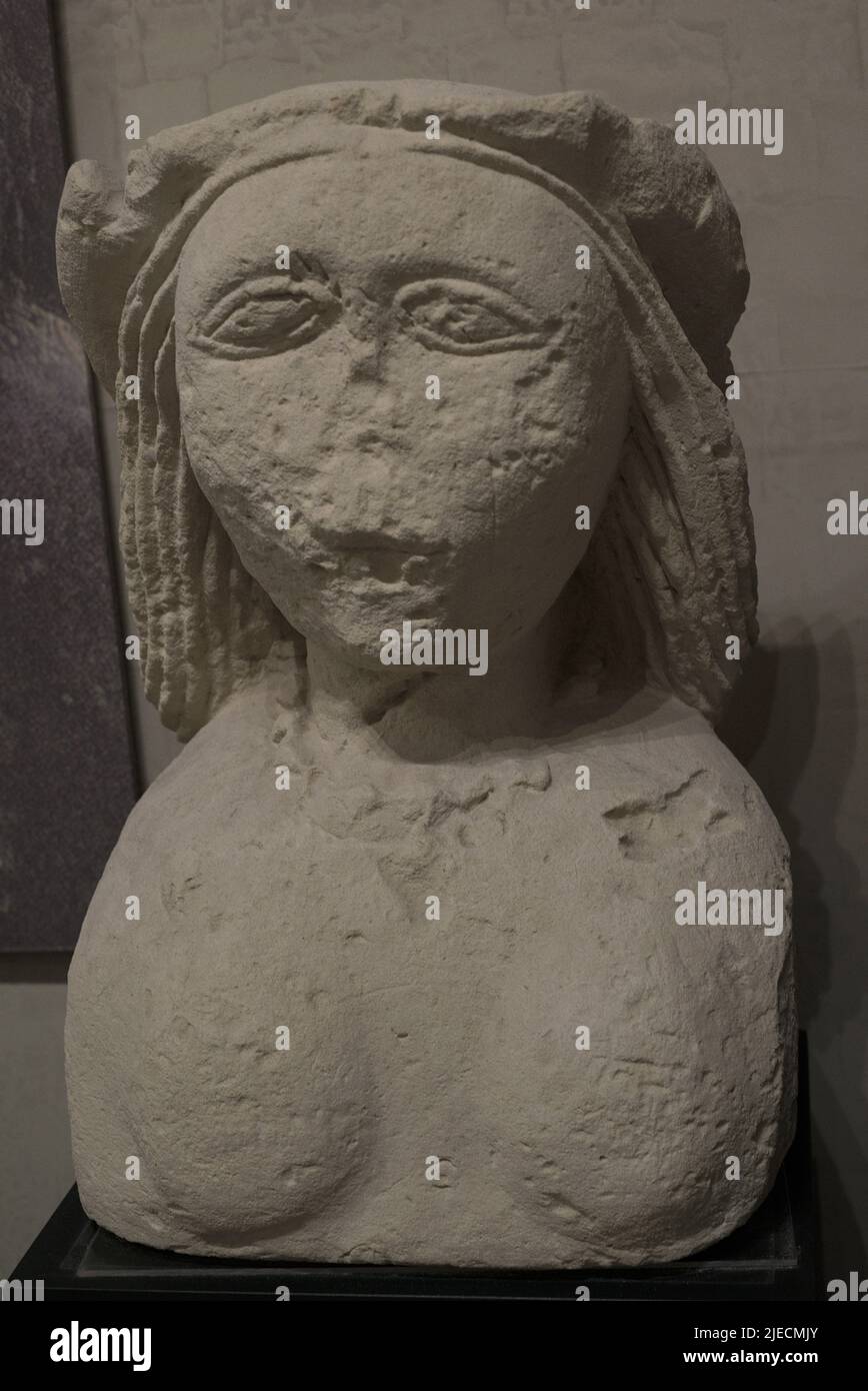 Busto di pietra femmina. Apparentemente è stato scoperto ai templi di Ggantija, isola di Gozo. Malta. Museo Archeologico di Gozo. Cittadella di Victoria a Gozo. Malta. Foto Stock