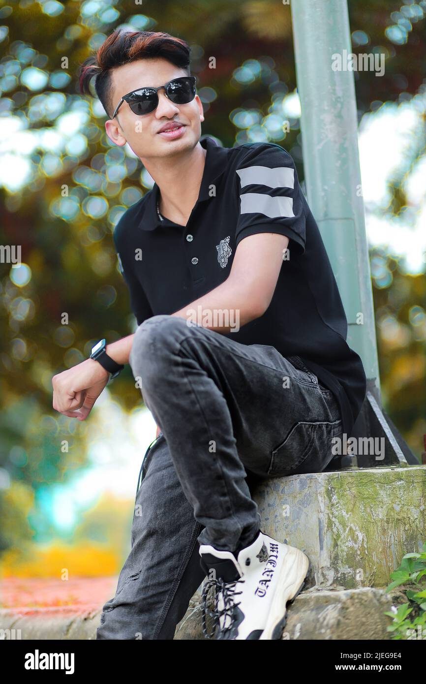 Smart Boy Wallpaper | Stylish Boy Free Stock Photo Download Foto Stock