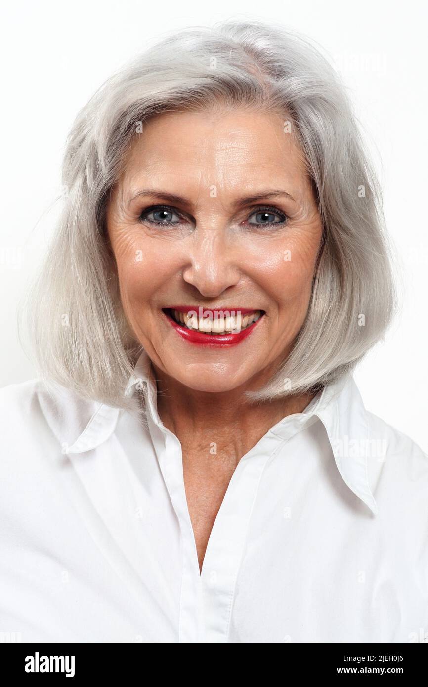 Attraktive Seniorin, Porträt, 60, 65, 70, Jahre Foto Stock