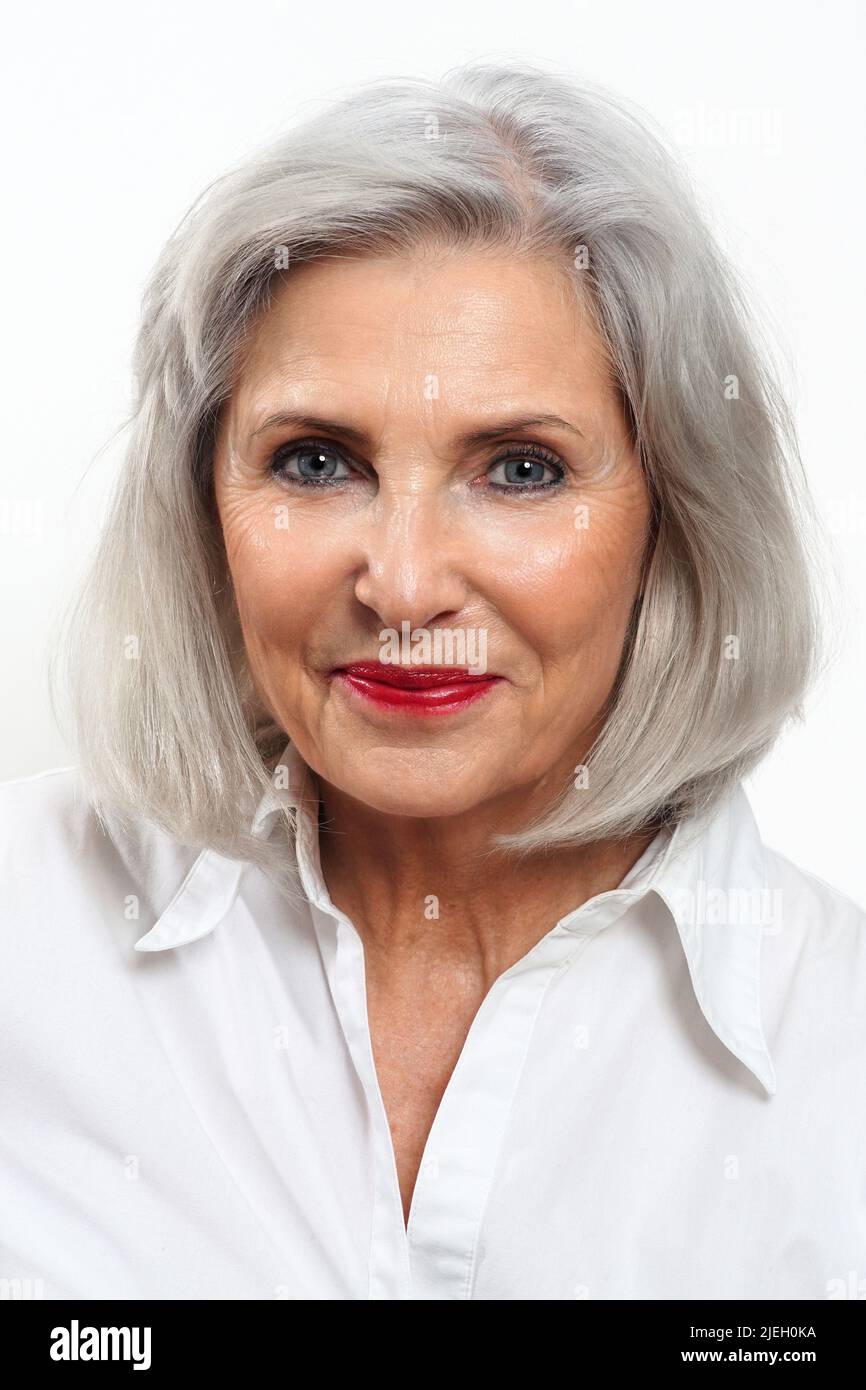 Attraktive Seniorin, Porträt, 60, 65, 70, Jahre Foto Stock