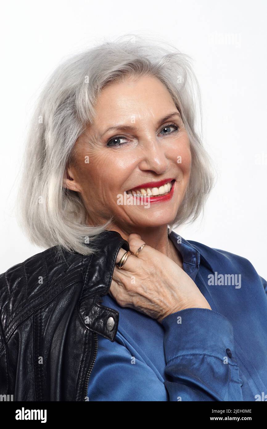Attraktive Seniorin, Porträt, 60, 65, 70, Jahre Foto Stock