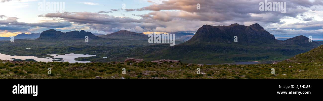 Suilven - Canisp - cUL Mor - cUL Beag, Mountain Panoramic Foto Stock