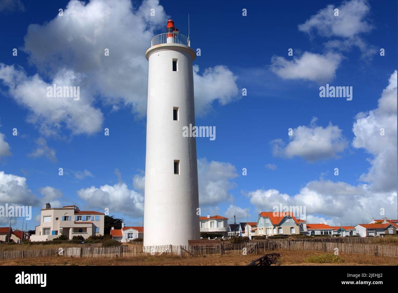 Frankreich, Poitou-VendÈe, Poitou-Vendee, Charente-Maritime, Saint Hilaire De Riez, Saint-Gilles-Croix-de-Vie, Leuchtturm, Feu de Grosse Terre Foto Stock