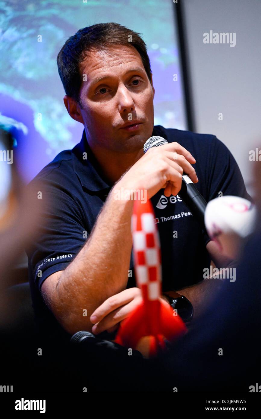 L'astronauta francese Thomas Pesquet è stato raffigurato durante un incontro con l'astronauta francese Pesquet in vista della conferenza ministeriale dell'ESA che si terrà a Parigi a fine novembre, lunedì 27 giugno 2022, a Bruxelles. BELGA PHOTO LAURIE DIEFFEMBACQ Foto Stock