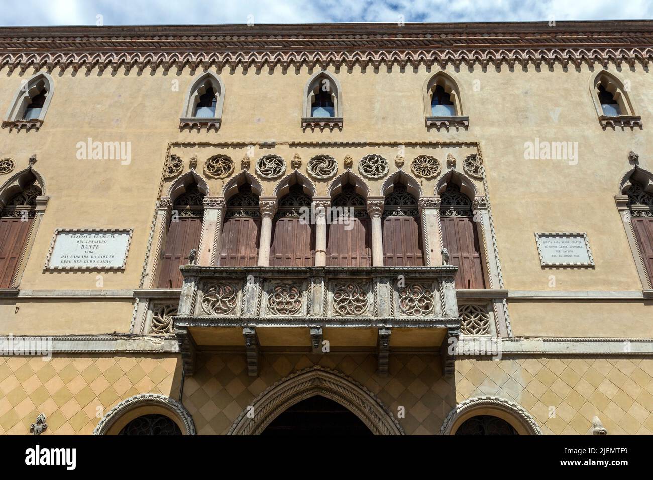 Padova, Italia - 06 10 2022: Palazzo Romanin Jacur a Padova un palazzo gotico veneziano del 14th secolo. Foto Stock