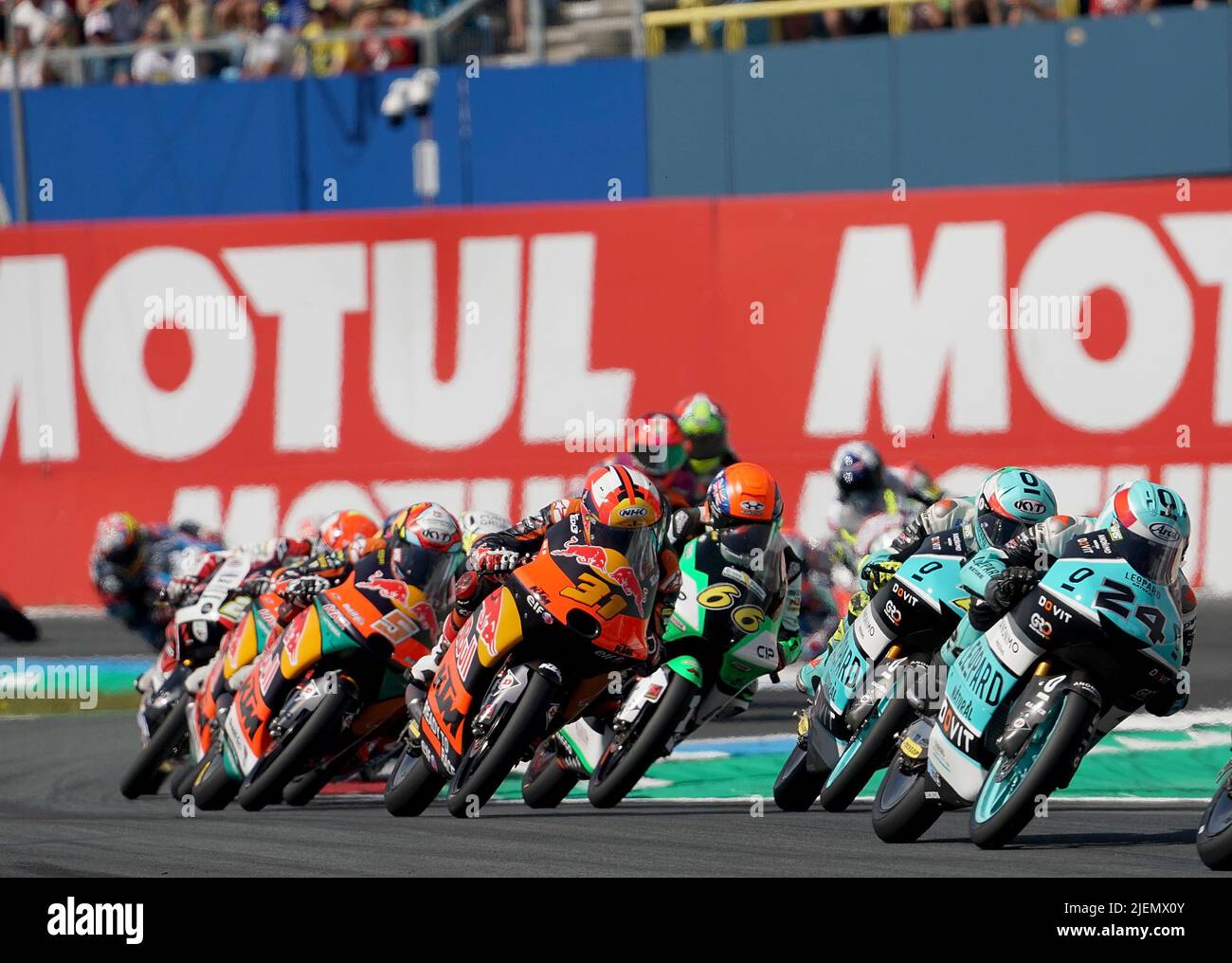 26.06.2022, TT Circuit Assen, Assen, GroÃ&#x9f;er Preis der Niederlande 2022, im Bild Tatsuki Suzuki aus Japan, Leopard Racing, Dennis Foggia aus Italien, Leopard Racing, Adrian Fernandez aus Mexiko, Tech 3 KTM Factory Racing, Jaume Masia aus Soanien, Ajo Motorsport, Joel Kelso aus Australien, CIP Foto Stock