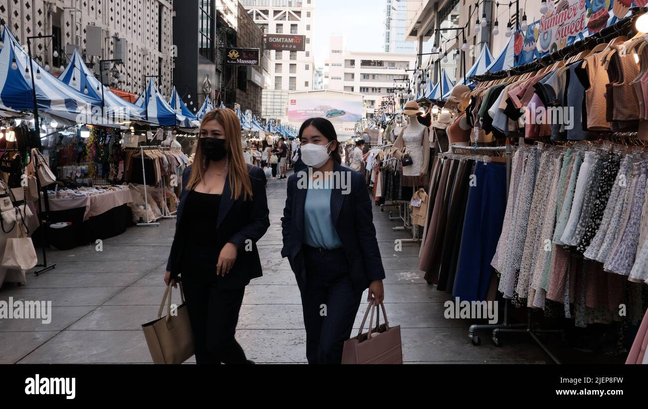 Siam Square Street venditori mercato Young People's Shopping Area Bangkok Thailandia Foto Stock