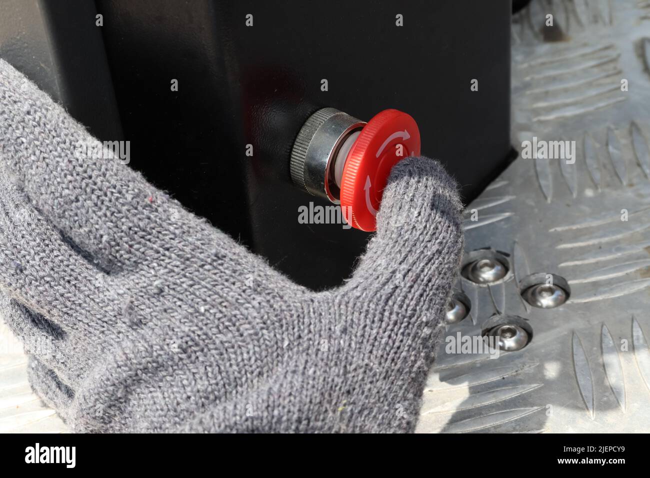 Pulsante interruttore di emergenza per la sicurezza operativa Foto Stock