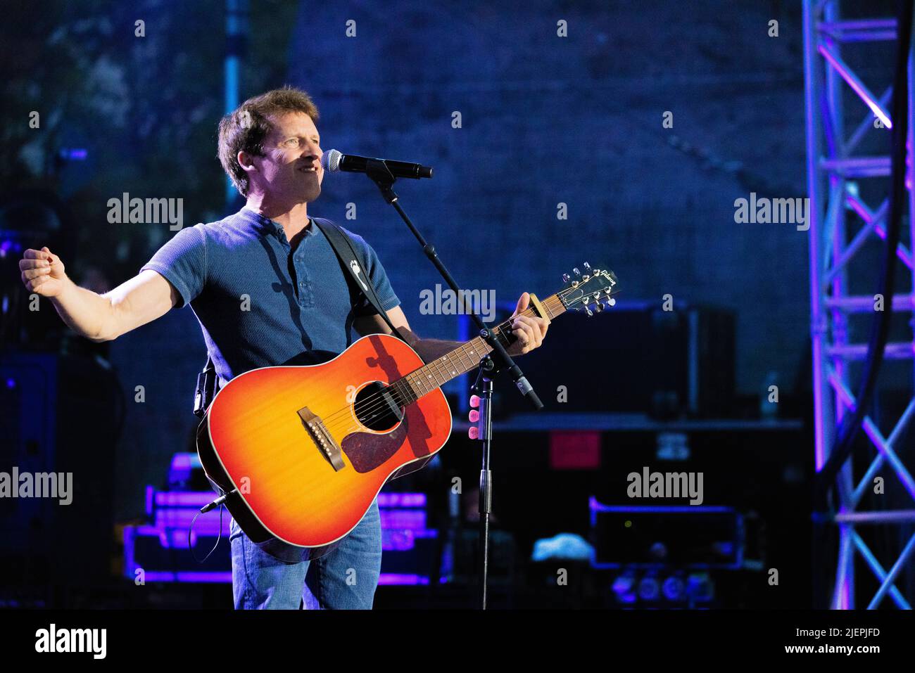 Anfiteatro del Vittoriale Italia 27 Giugno 2022 James Blunt - Gardone Riviera Lago di garda - vivere a Brescia © Andrea Ripamonti / Alamy Foto Stock