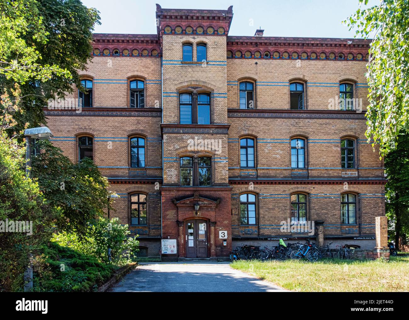 Casa 3 di Pankow District Office situato in edifici storici ospedale da architetto Hermann Blankenstein, Fröbelstraße 17, Prenzlauer Berg, Berlino Foto Stock