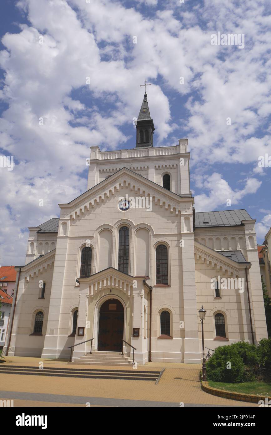 La Chiesa evangelica luterana del 19th secolo, Kecskemet, Ungheria, progettata da Miklos Ybl Foto Stock