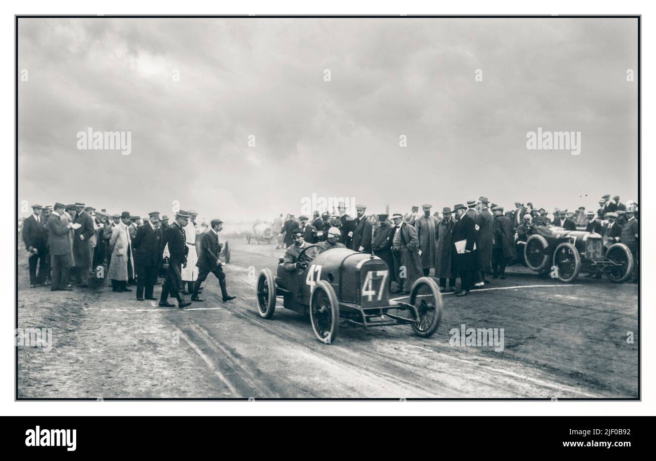 1912 Gran Premio di Francia con Rene Thomas nel suo Lion Peugeot numero 47 Dieppe Francia Grand Prix de l'Automobile Club de France Ubicazione Dieppe, Francia corso strade pubbliche Foto Stock