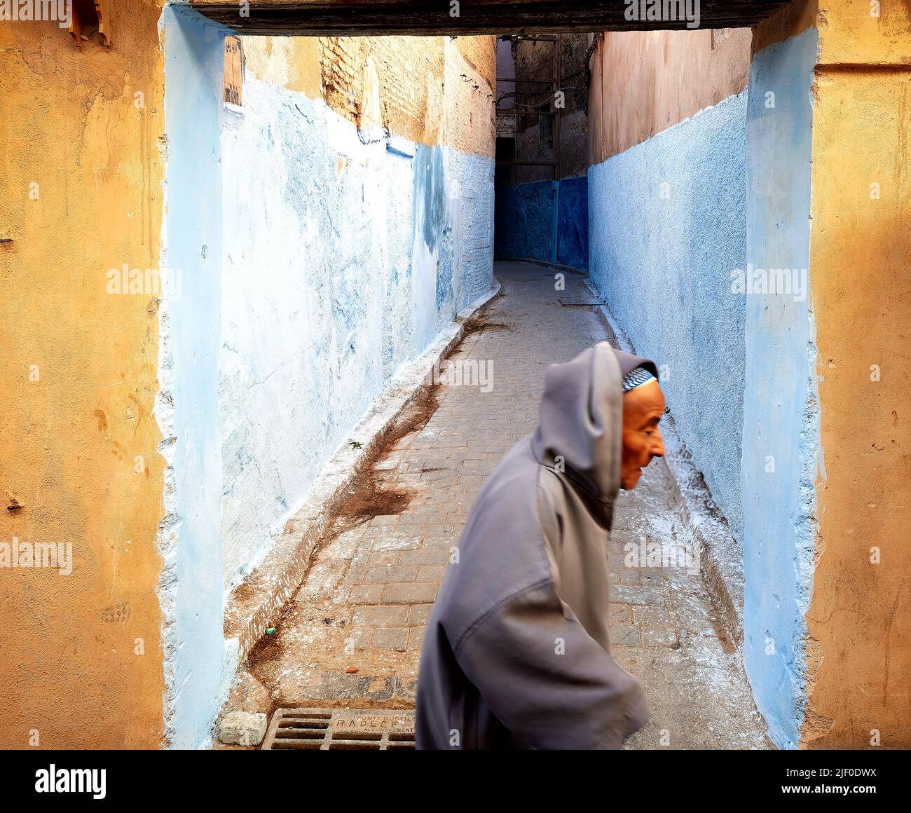 Marocco Fez. I vicoli stretti della Medina Foto Stock