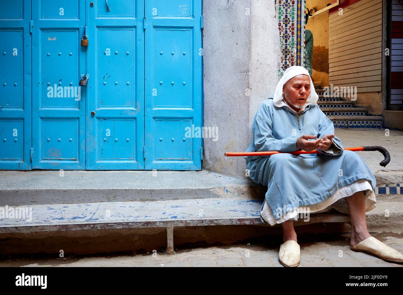 Marocco Fez. Ritratto di un mendicante Foto Stock