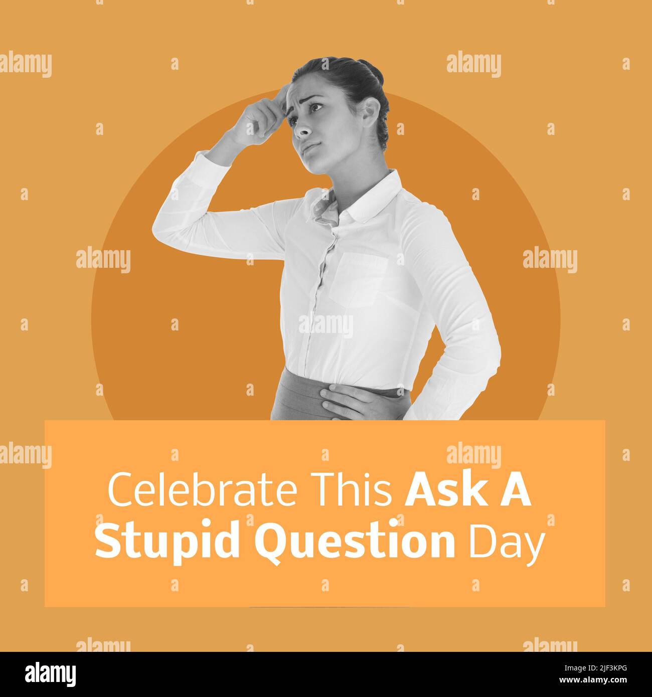 Immagine composita digitale della giovane donna preoccupata con celebrare questo chiedere un testo stupido giorno delle domande Foto Stock