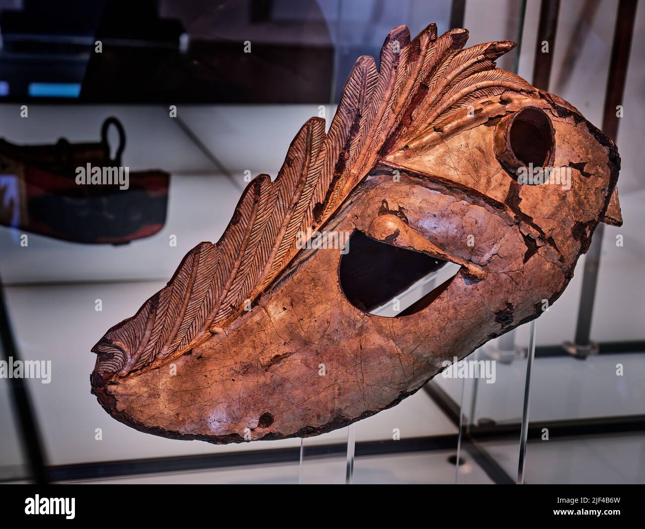 Vecchia armatura in metallo per la testa dei cavalli nella Fortezza di Hohensalzburg, Salisburgo, Austria Foto Stock