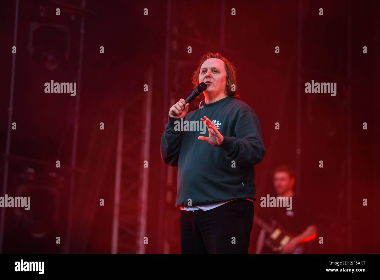 Lancashire, Inghilterra. 29 giugno 2022, Lewis Capaldi suona il Lytham Festival dal vivo mercoledì 29 giugno 2022 Foto Stock