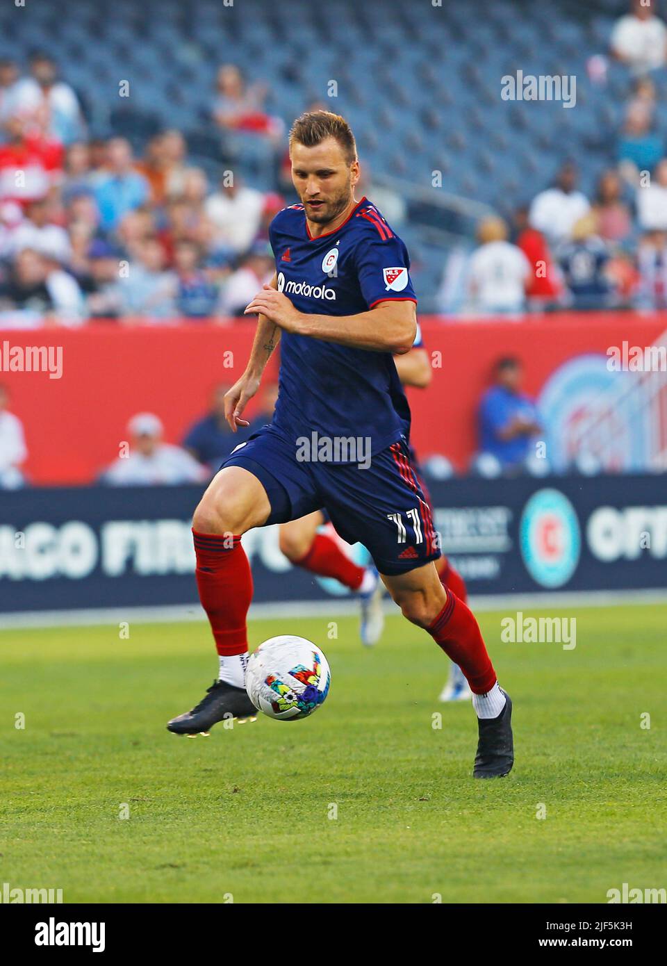 Chicago, USA, 29 giugno 2022. Kacper Przybylko (11) del Chicago Fire FC gestisce la palla durante una partita contro la Philadelphia Union al Soldier Field di Chicago, il, USA. Credit: Tony Gadomski / All Sport Imaging / Alamy Live News Foto Stock