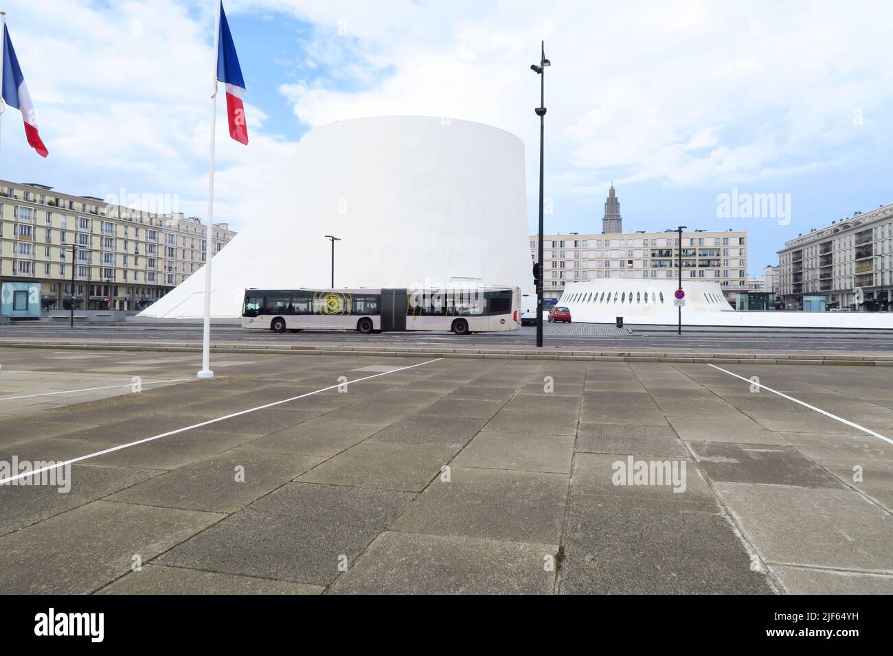 Le Volcan, centro artistico nel porto francese di le Havre progettato da Oscar Niemeyer Foto Stock