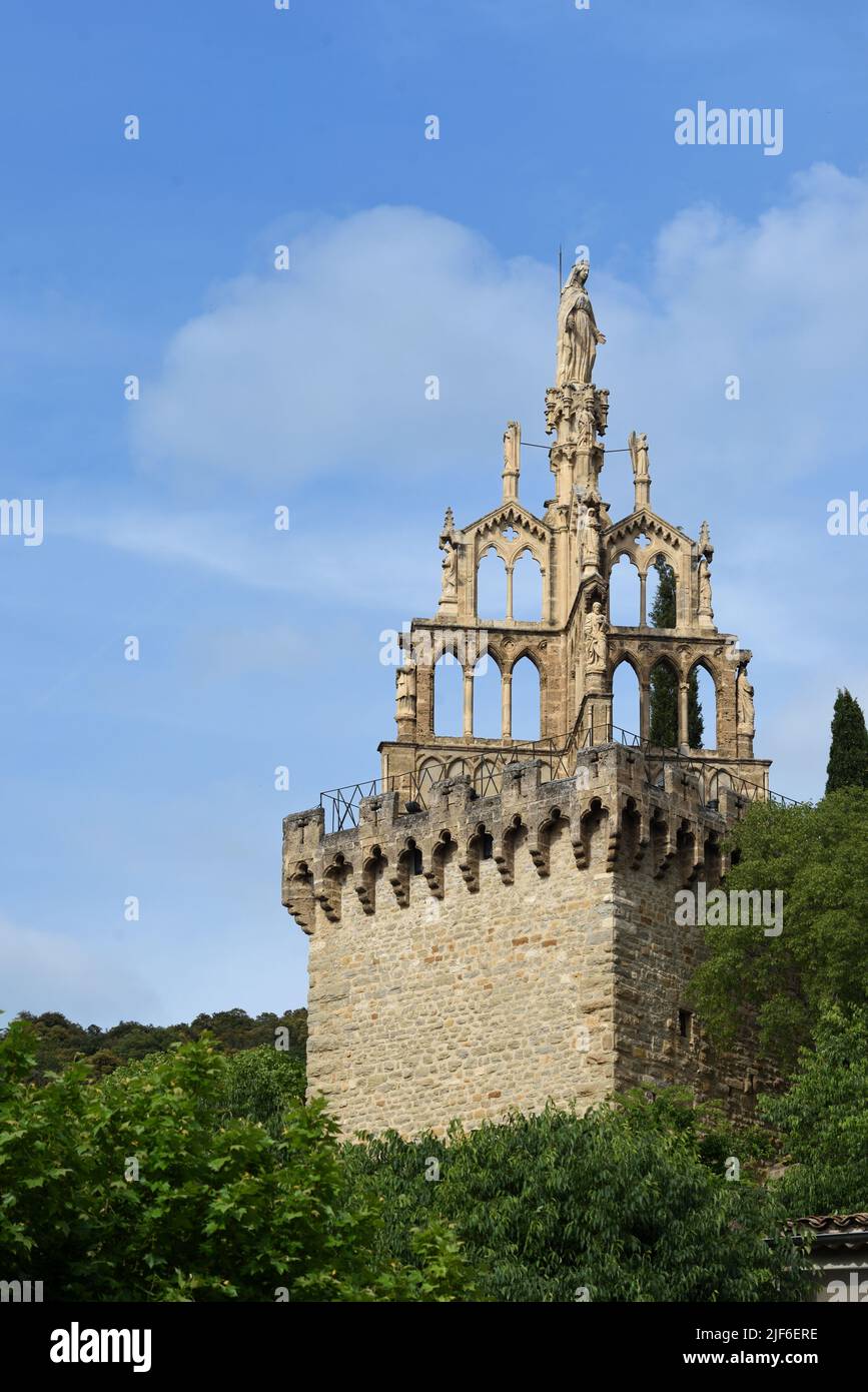 Tour della Torre medievale Randonne & c18th Campanile Gotico & Cappella, Chapelle Notre-Dame-de-Bon-Secours, Nyons Drôme Provence Francia Foto Stock