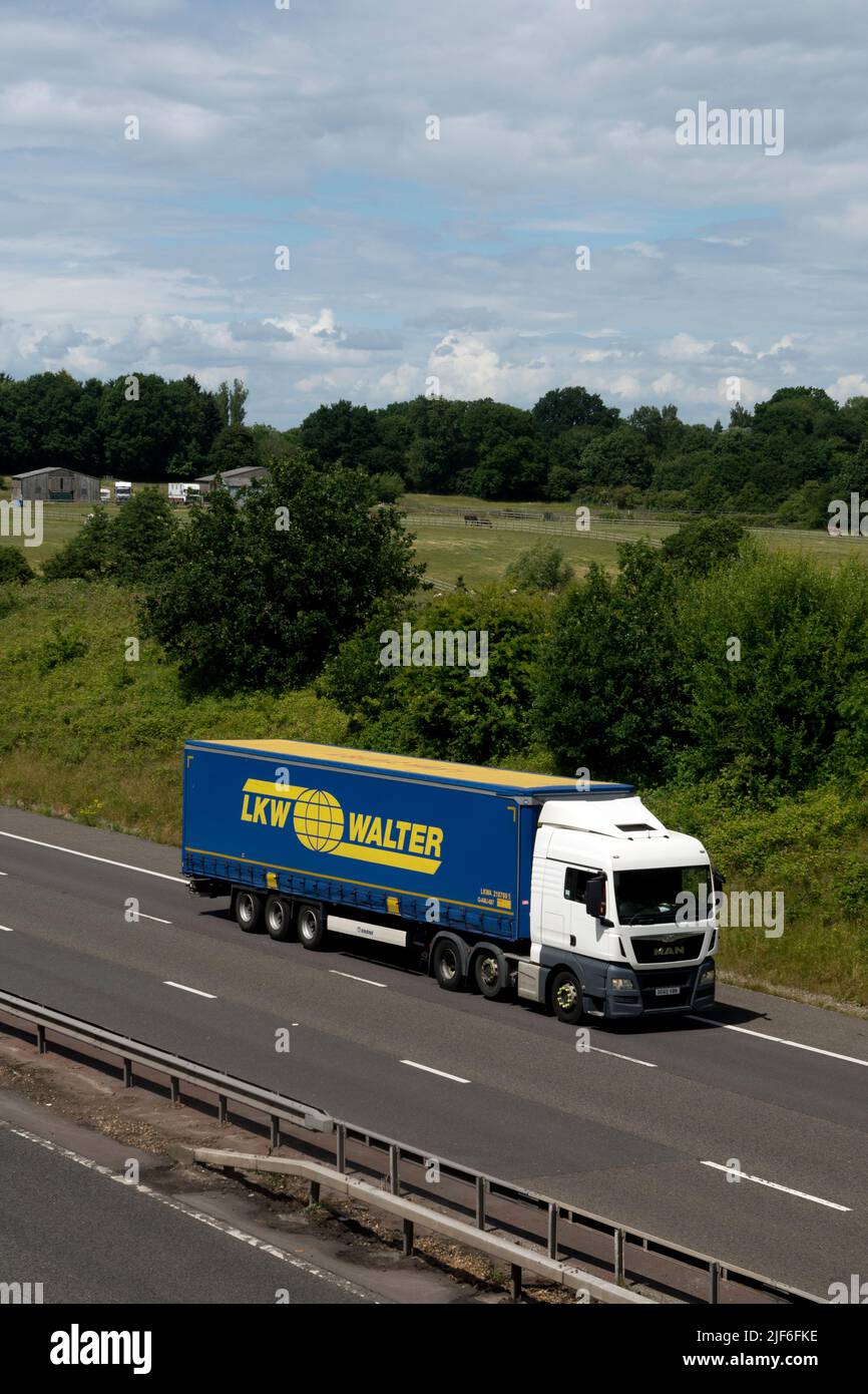 LKW Walter Terry sull'autostrada M40, Warwickshire, Regno Unito Foto Stock