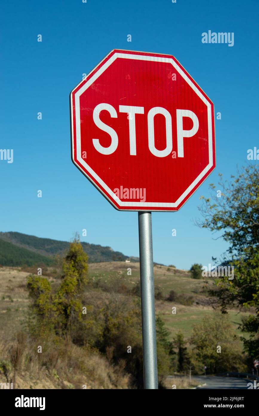 segnale di stop ottagonale Foto Stock