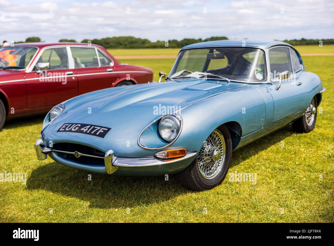 1968 Jaguar e-Type "EUG 417F" Serie 1, in esposizione alla gara Bicester del 19th giugno 2022 Foto Stock