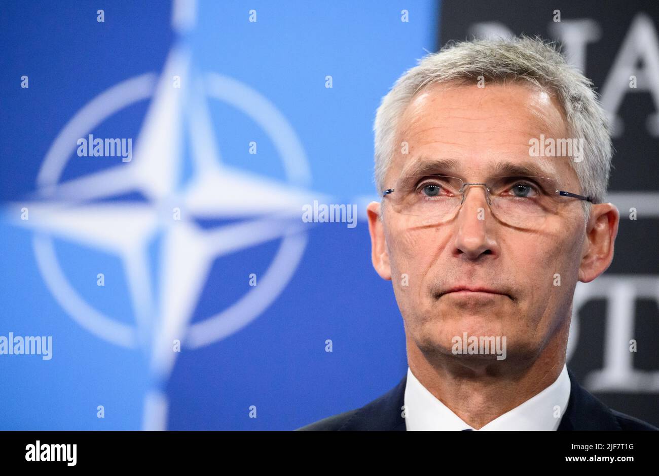 Madrid, Spagna. 29th giugno 2022. La situazione in Europa è triste. La Guerra fredda si sta riscaldando di quanto non lo sia stata per molto tempo. Secondo il Segretario generale della NATO Jens Stoltenberg, "noi (.) stiamo affrontando la situazione di sicurezza più grave degli ultimi decenni”. Credit: Bernd von Jutrczenka/dpa/Alamy Live News Foto Stock