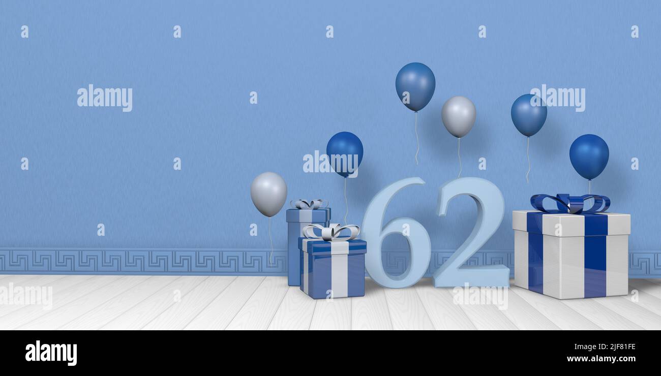 Blu chiaro numero 62 tra le scatole regalo blu e bianco luminoso adornato con palloncini galleggianti su pavimento di legno bianco in camera vuota con parete blu pastello. Foto Stock