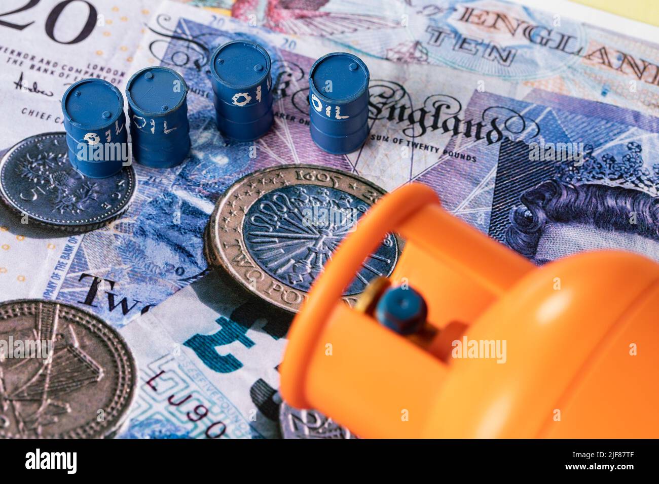 Zagabria, Croazia. 30th giugno 2022. Foto scattata il 30 giugno 2022 a Zagabria, Croazia mostra un'illustrazione della dipendenza dell'Europa dal petrolio e dal gas russo. Foto: Davor Puklavec/PIXSELL Credit: Pixsell Photo & video agency/Alamy Live News Foto Stock