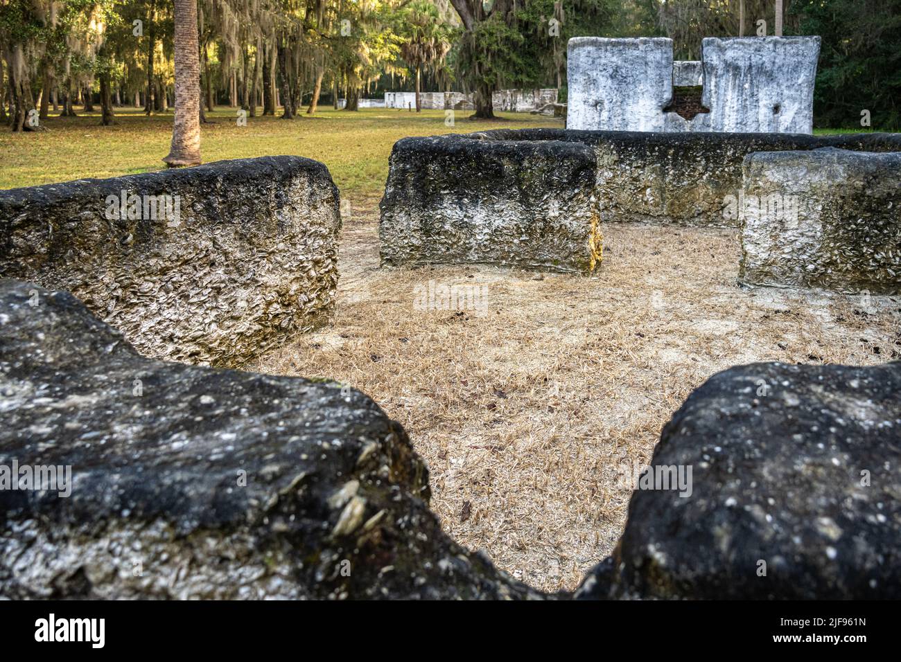 Rovine della casa degli schiavi a Kingsley Plantation sull'isola di Fort George a Jacksonville, Florida. (USA) Foto Stock