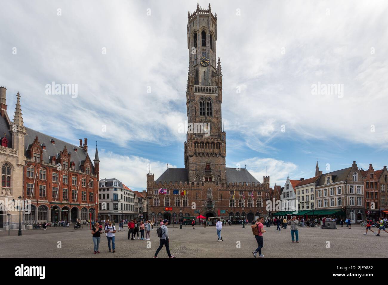 Torre di Belfry, Torre dell'Orologio, in Piazza del mercato. Bruges. Belgio. Foto Stock