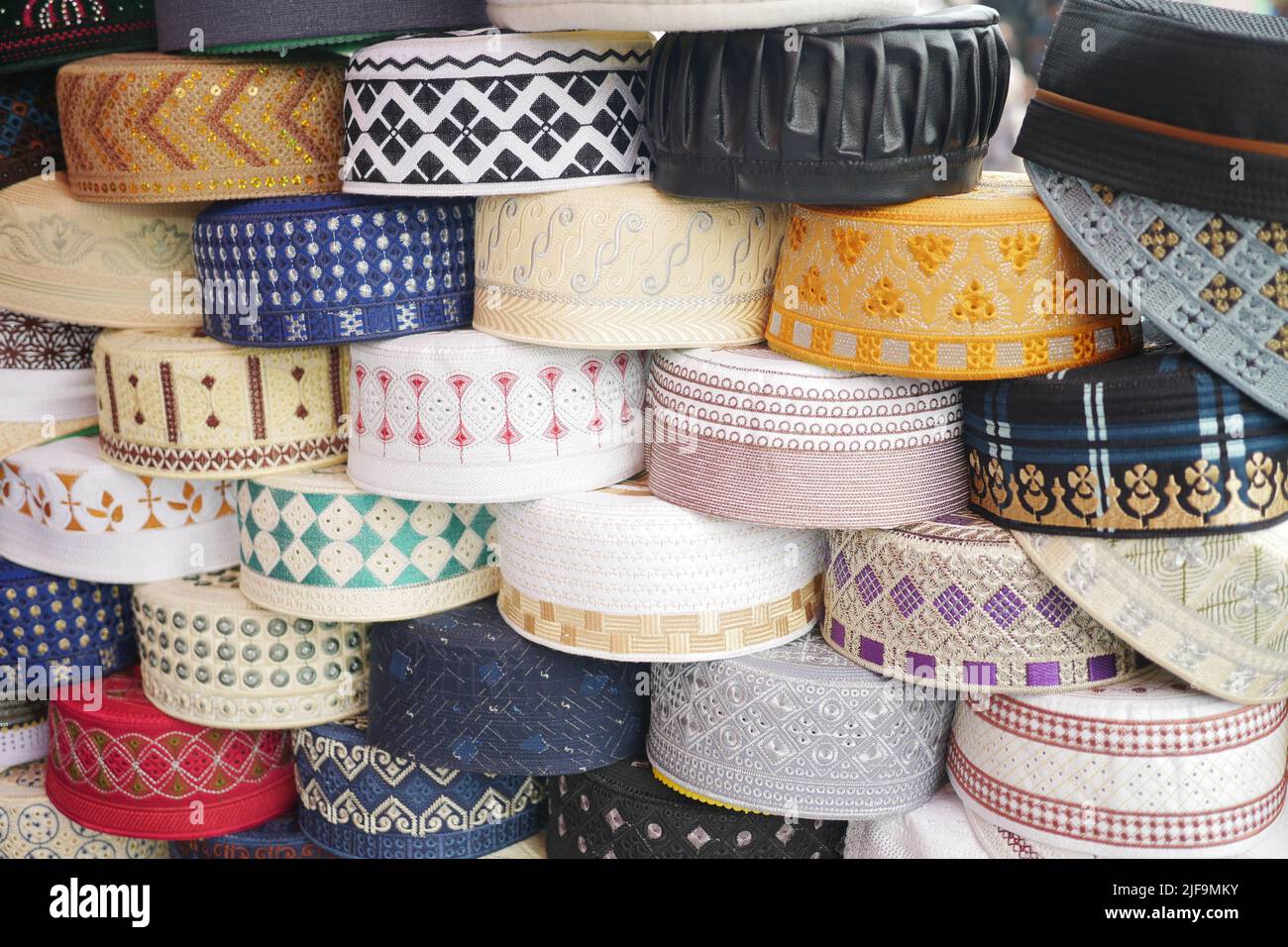 collezione di cappelli cranici per uomini musulmani Foto Stock