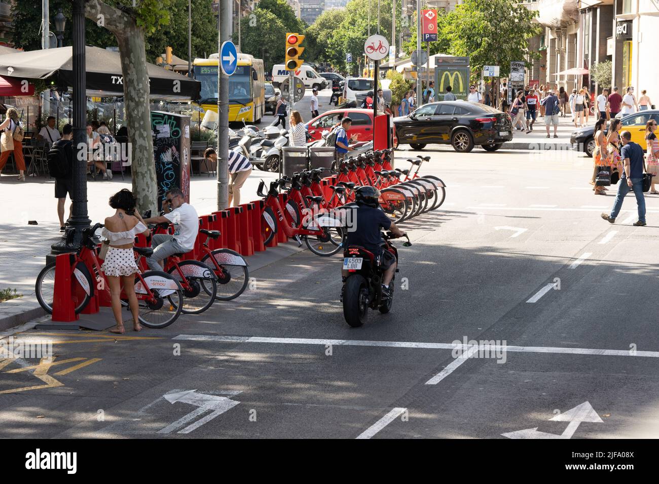 Barcellona va per il progetto di bicicletta elettrica Zero Energy Foto Stock
