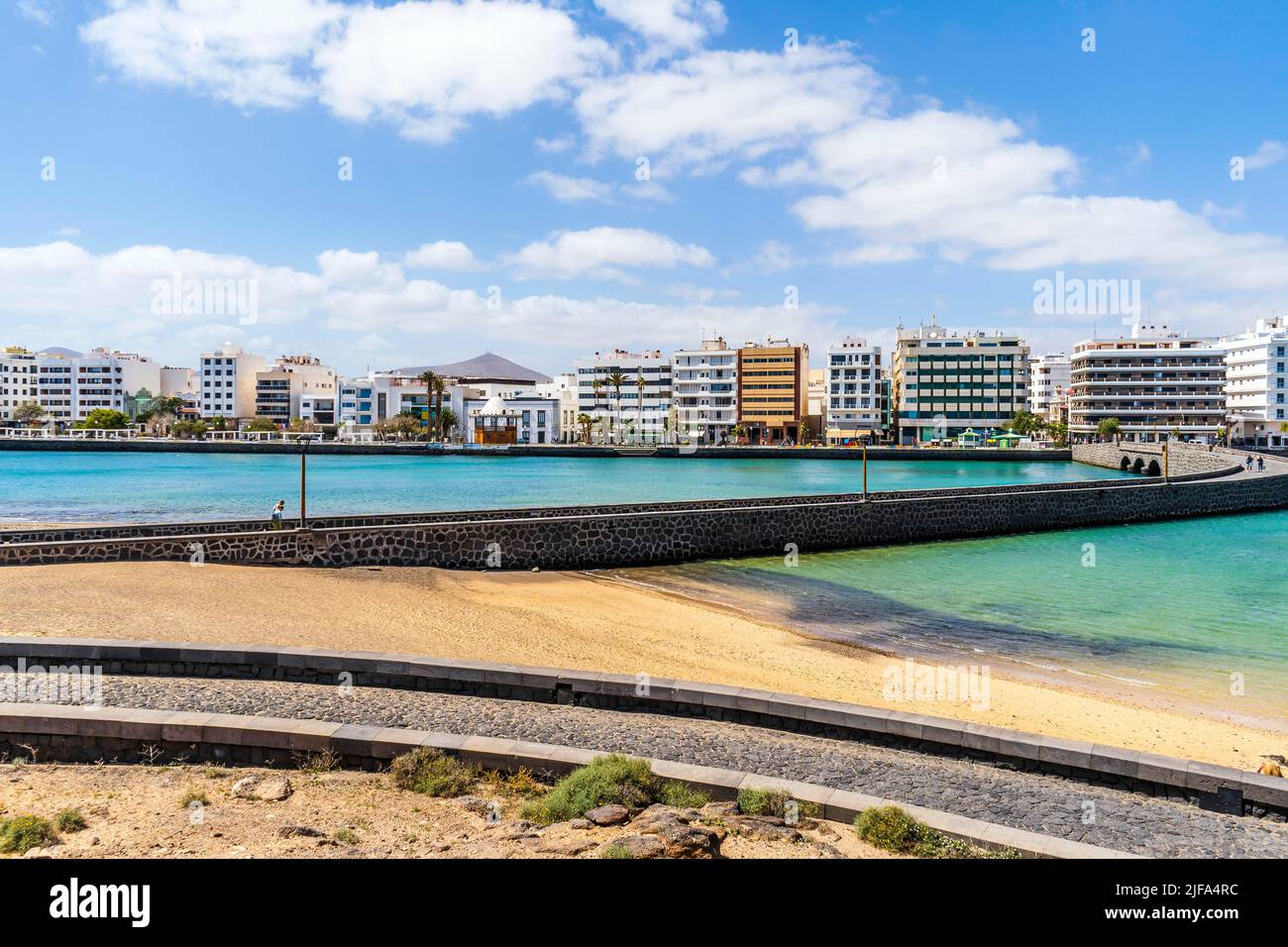 Paesaggio urbano di Arrecife visto dal castello di San Gabriel, capitale di Lanzarote, Isole Canarie, Spagna Foto Stock