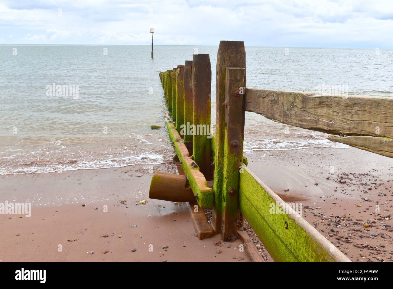 Sotto il molo di Teignmouth. Foto Stock