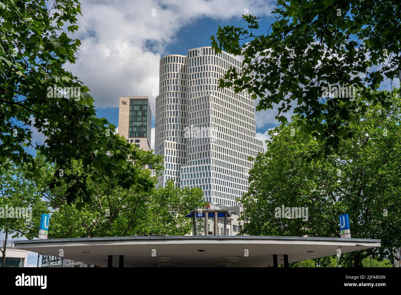 L'Upper West e il Waldorf Astoria Hotel, Kurfuerstendamm, Berlino, Germania Foto Stock