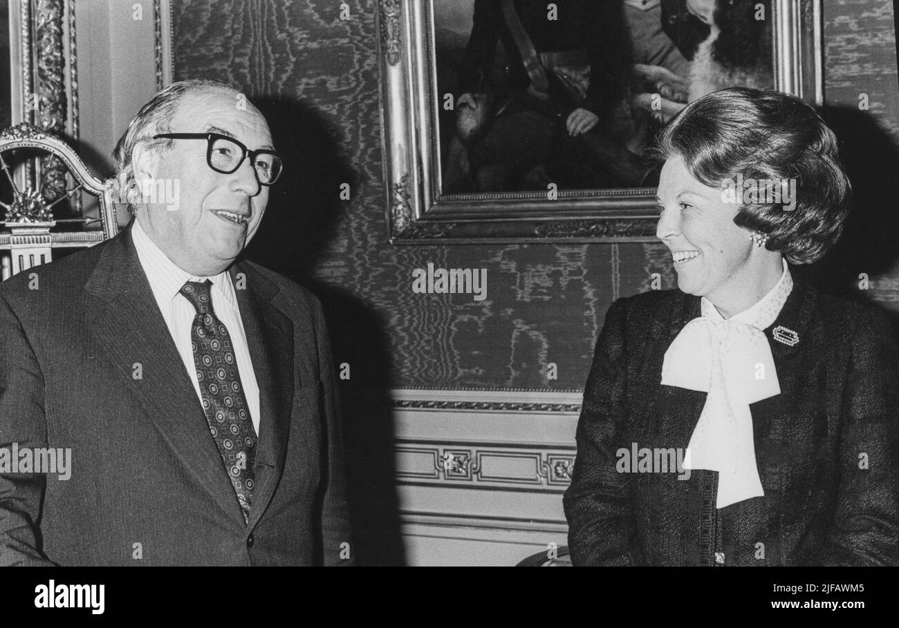 1980-12-09 00:00:00 NFP cabinet 5 cassetto 4 KH bianco/nero Beatrix con Roy Jenkins Presidente Parlamento europeo paesi bassi fuori - belgio fuori Foto Stock