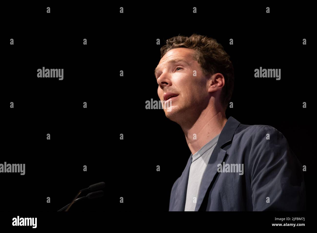REGNO UNITO. Benedetto Cumberbatch che parla. Credito: SJ/Alamy Foto Stock