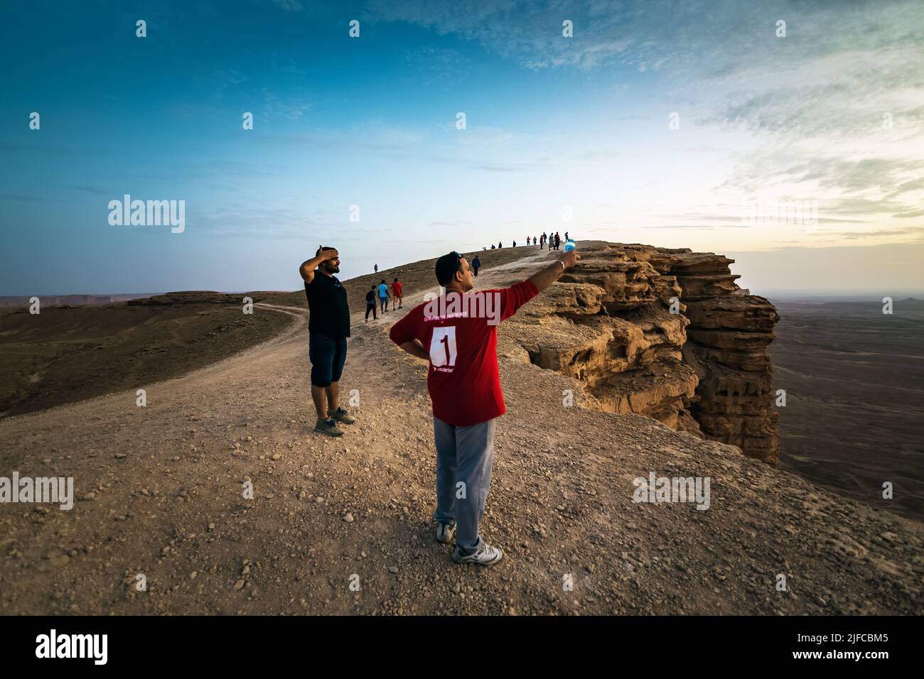 Edge of the World, un punto di riferimento naturale e popolare destinazione turistica vicino Riyadh -Arabia Saudita. Foto Stock