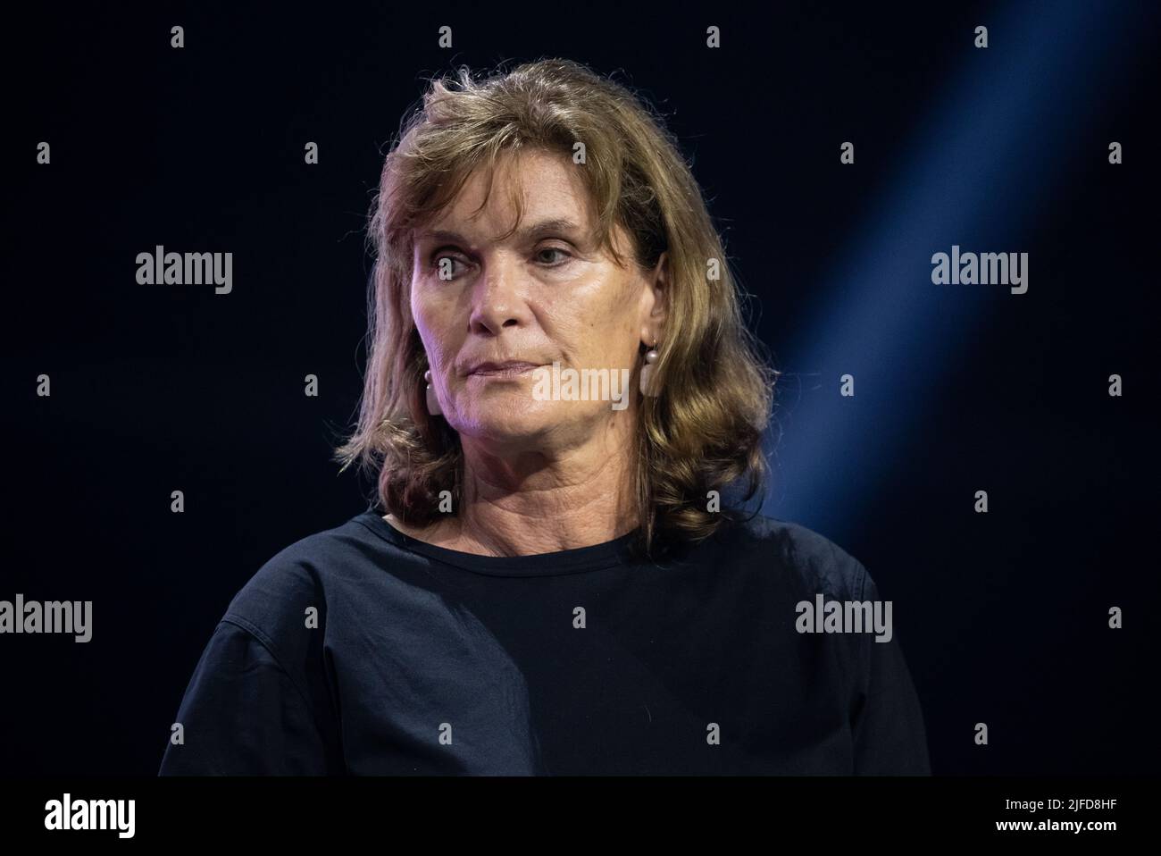 Monaco di Baviera, Germania. 01st luglio 2022. Ulrike Nasse-Meyfarth, campione olimpico di alta corsa ai Giochi Olimpici di Monaco, partecipa alla cerimonia di apertura del 'Festival del gioco, dello sport e dell'arte'. il 1972 doveva andare giù nella storia come un anno di gioiosa giochi estivi. Invece c'erano terrore, morte e orrore. Numerose mostre e azioni sono dedicate agli eventi di 50 anni fa e alle loro conseguenze. Credit: Sven Hoppe/dpa/Alamy Live News Foto Stock