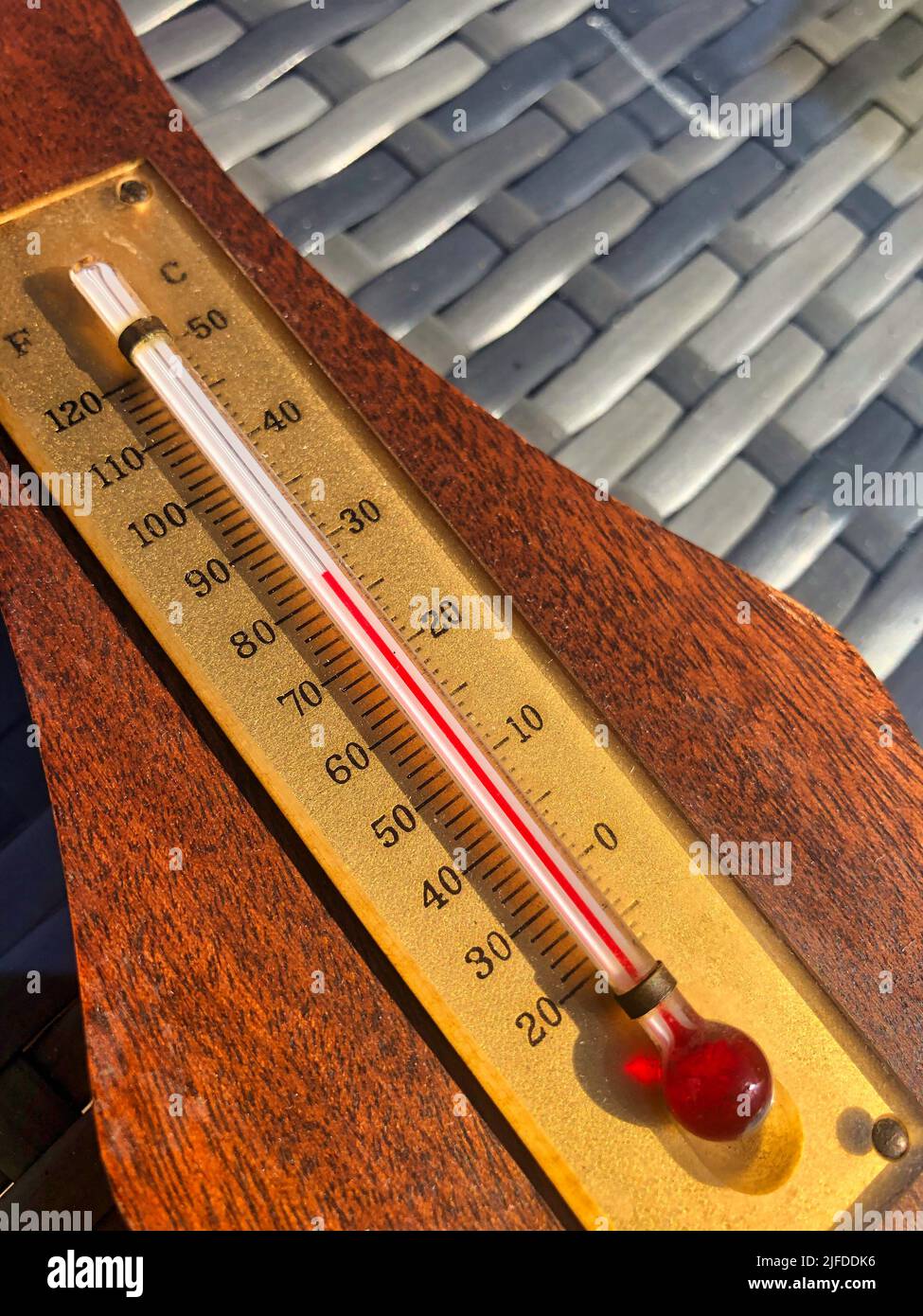 Un termometro di temperatura Foto Stock