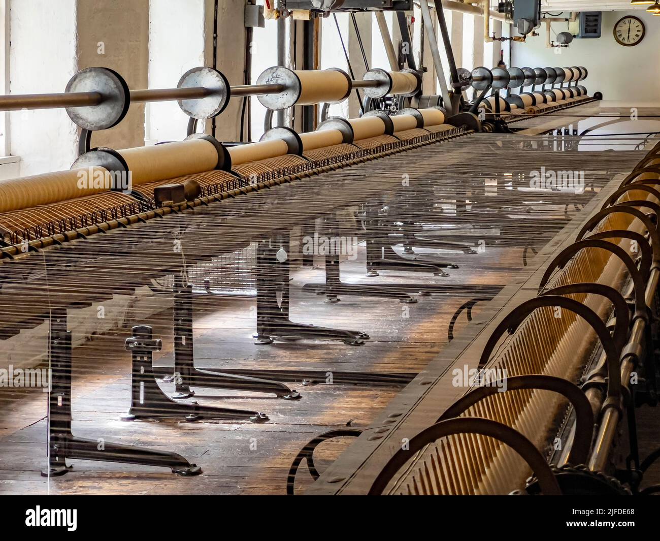 Cave Bank Mill (noto anche come Styal Mill) in Styal, Cheshire, nel nord-ovest dell'Inghilterra. E' una delle fabbriche tessili meglio conservate di Industrie Industrie Industrie Industrie Foto Stock