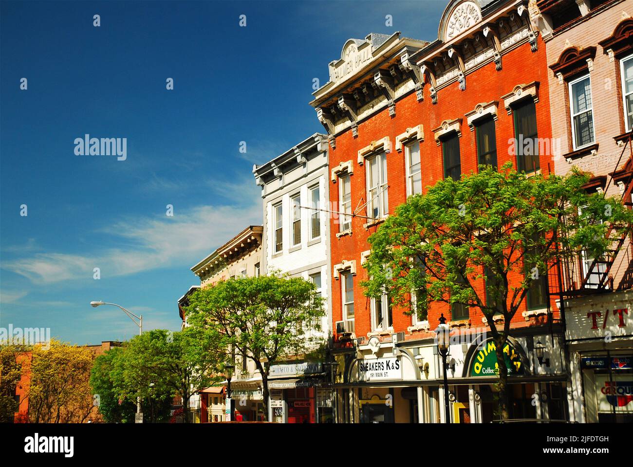 Ossining, New York, rinomata come sede della prigione di Sing Sing, ha anche una vivace area del centro con boutique e ristoranti Foto Stock