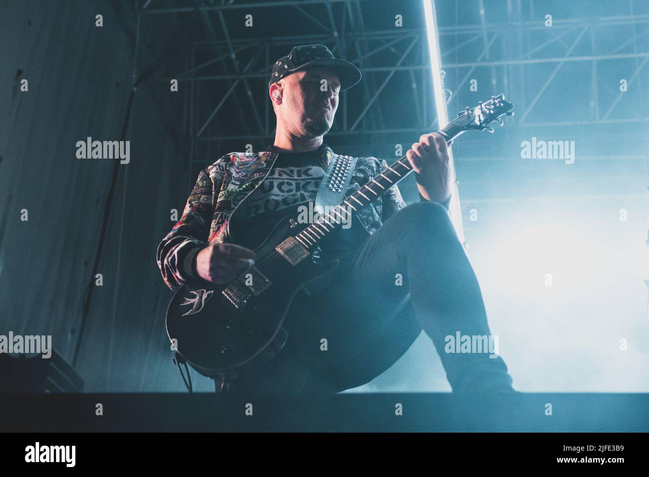 ITALIA, COLLEGNO, LUGLIO 1st 2022: ACE, chitarrista della rock band britannica “Stunk Anansie”, in concerto dal vivo all’edizione 2022 del “Flowers Festival” per il tour “Celebrating 25 Years” Foto Stock