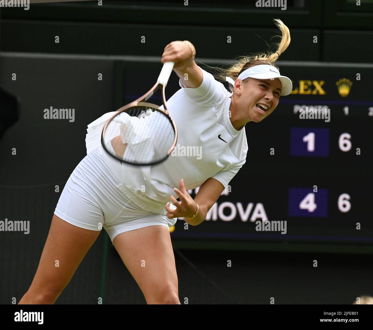 Londra, GBR. 02nd luglio 2022. London Wimbledon Championships Day 6 02/07/2022 Amanda Anisiomova (USA) vince la partita di terzo turno battendo Coco Gauff Credit: Roger Parker/Alamy Live News Foto Stock